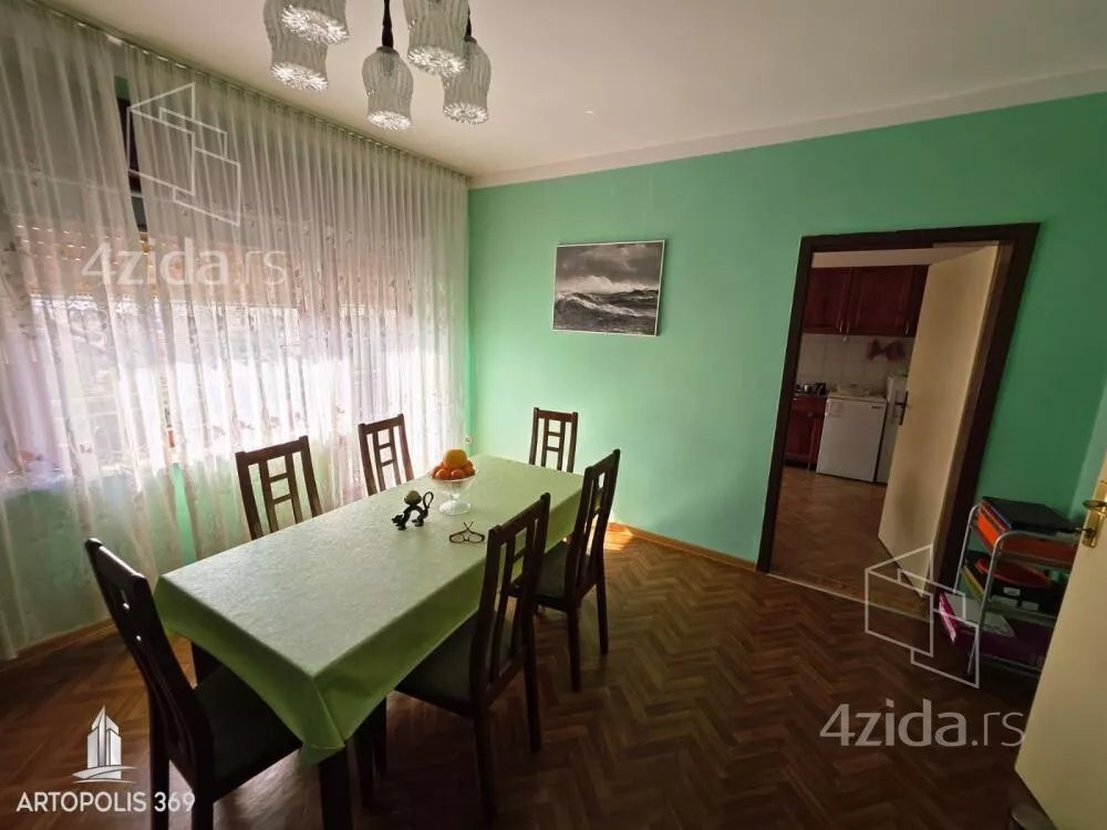 3-etažna kuća | 4zida