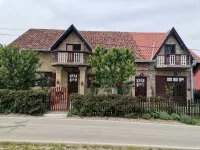 Gradske lokacije, Inđija | 4zida.rs
