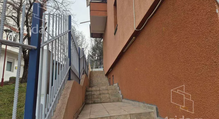 4-etažna kuća | 4zida
