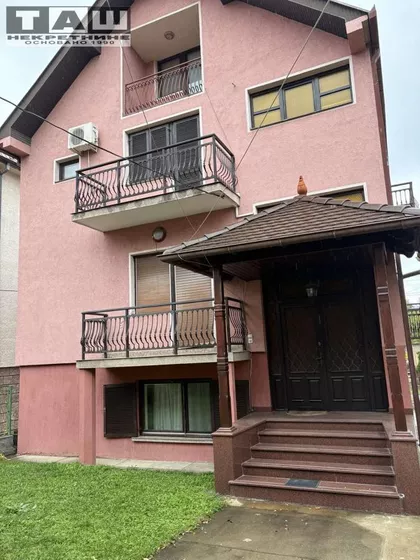 Vašarište | 4zida.rs