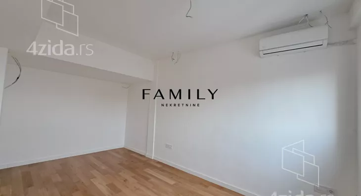 Četvoroiposoban stan | 4zida