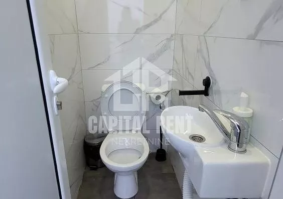 Poslovna zgrada | 4zida