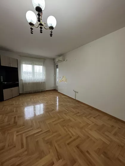Vašarište | 4zida.rs