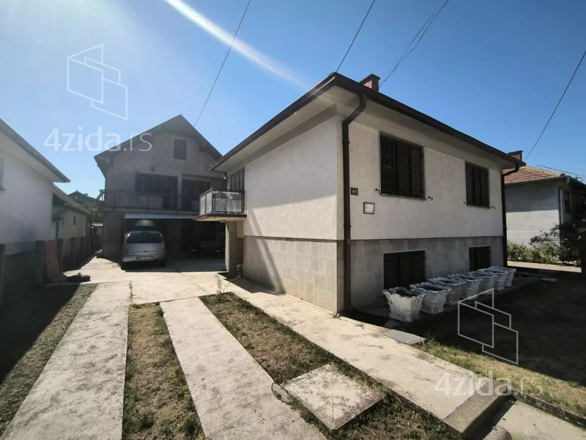 Kuća | 4zida