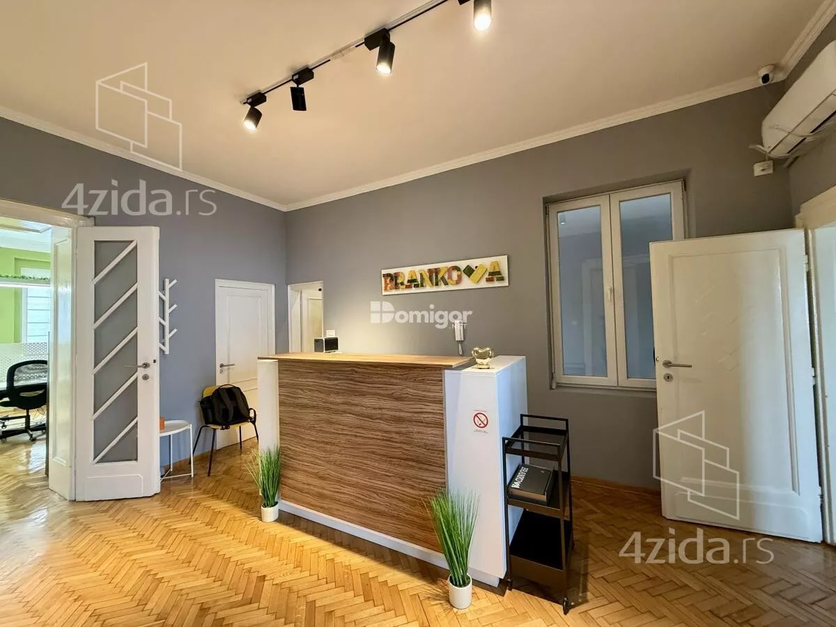 Poslovni prostor | 4zida