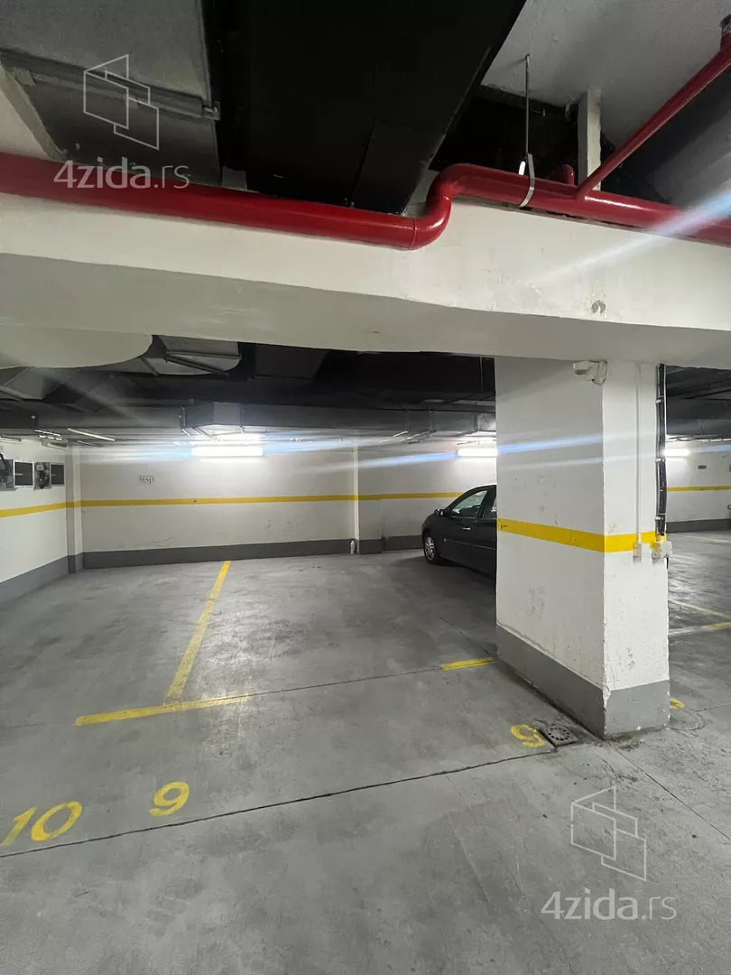Garaža/Parking | 4zida