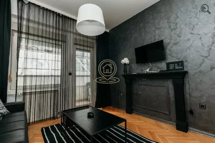 Zmaj Jovina | 4zida.rs