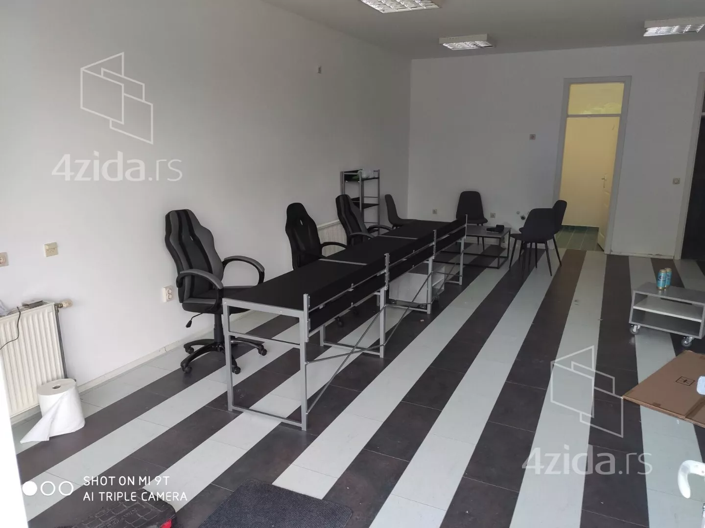 Poslovni prostor | 4zida