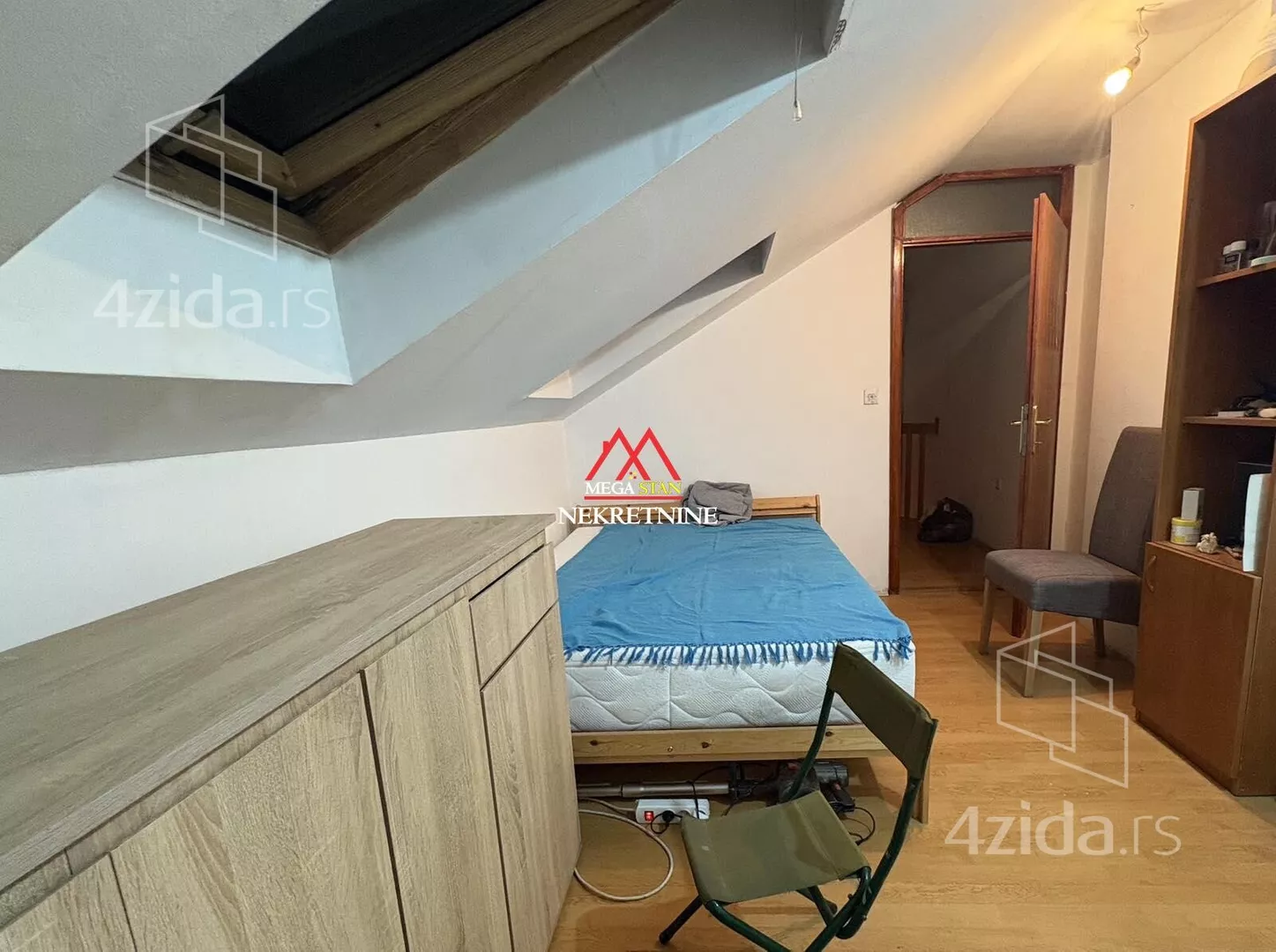 Troiposoban stan | 4zida