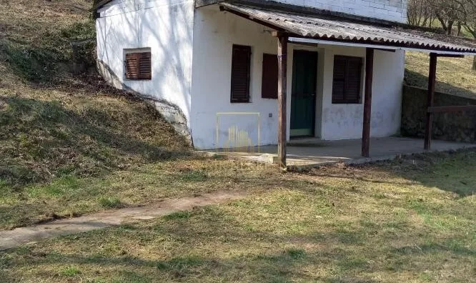 Plac | 4zida