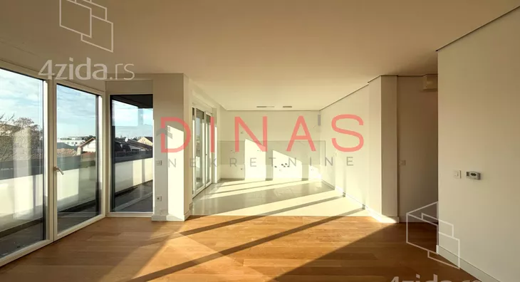 Petosoban stan | 4zida