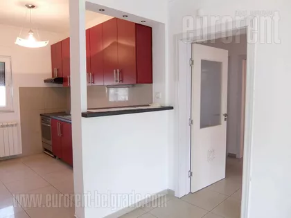 DEDINJE BELI DVOR | 4zida.rs