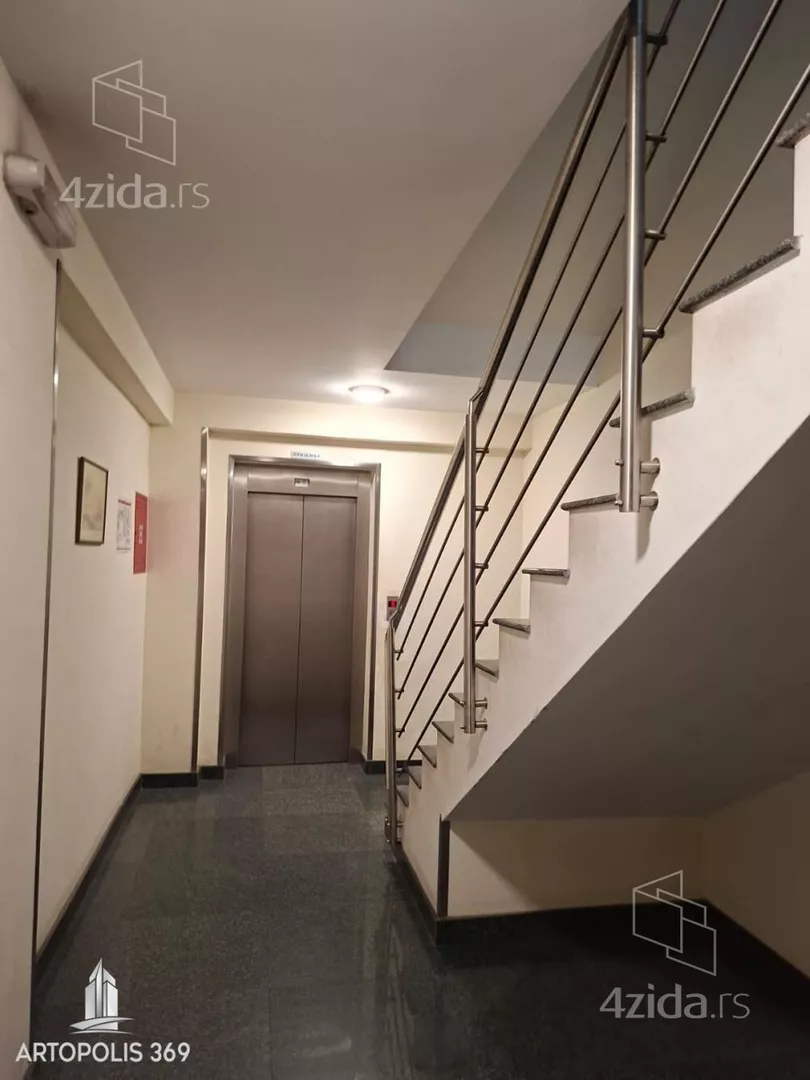 Kancelarija | 4zida