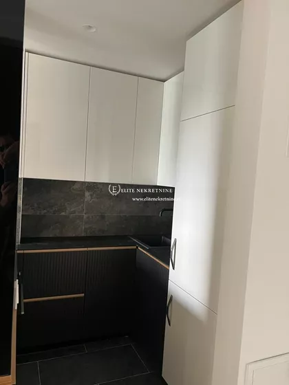 Jurija Gagarina Sakura park | 4zida.rs