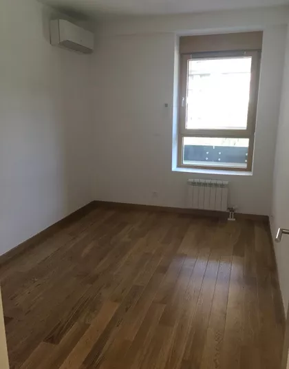 Tadije Sondermajera | 4zida.rs