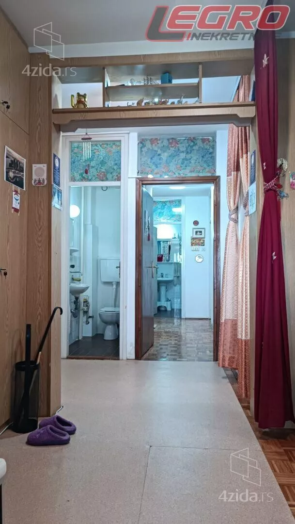 Troiposoban stan | 4zida