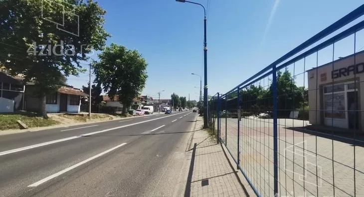 Poslovna zgrada | 4zida