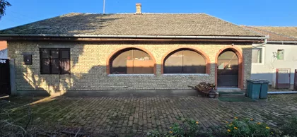 Lovćenac | 4zida.rs