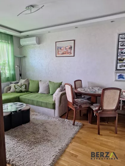 Bulevar Patrijarha Pavla (Somborski Bulevar) | 4zida.rs