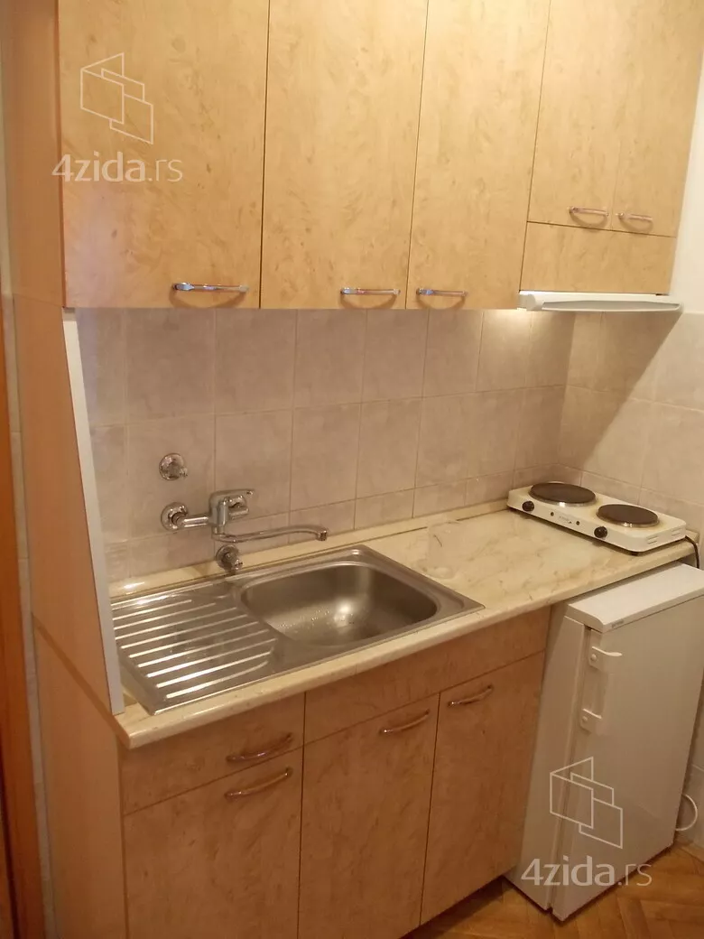 Garsonjera | 4zida