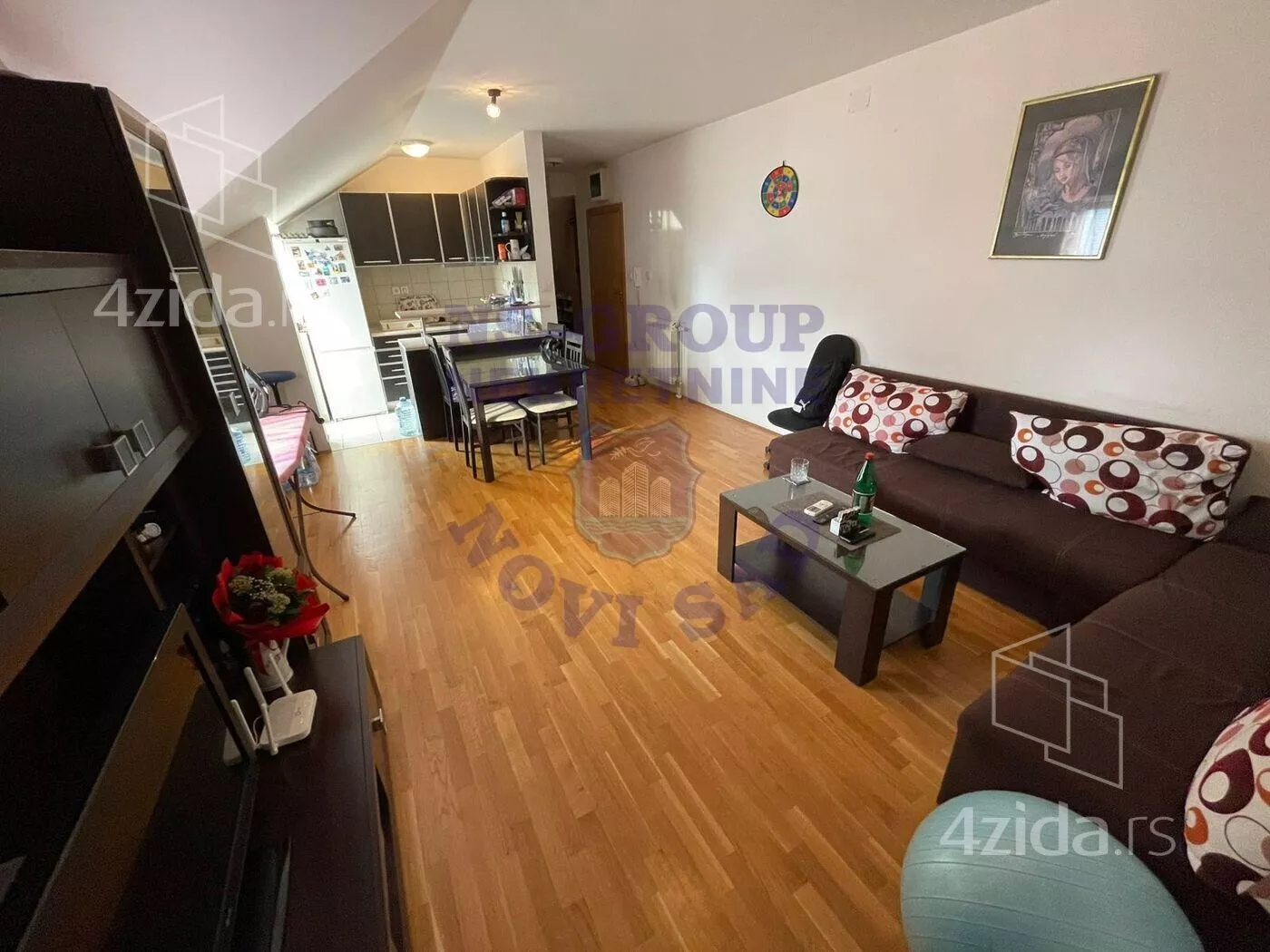 Trosoban stan | 4zida