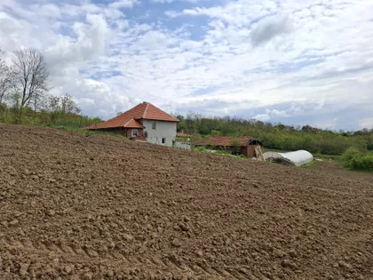 Vlastimira Vesića 40A | 4zida.rs