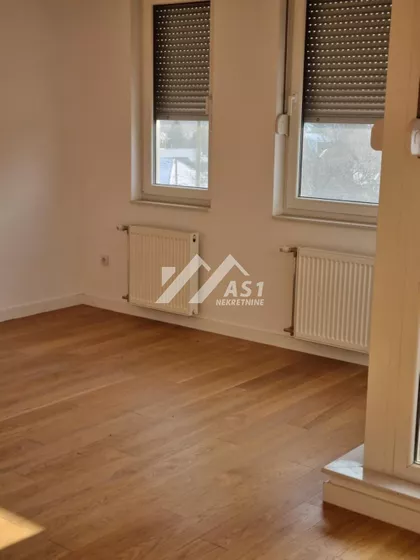Aranj Janoša | 4zida.rs