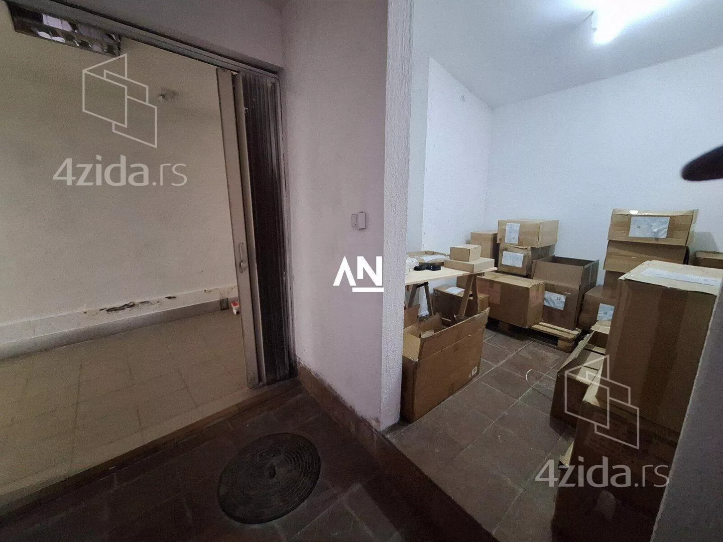 Poslovni prostor | 4zida