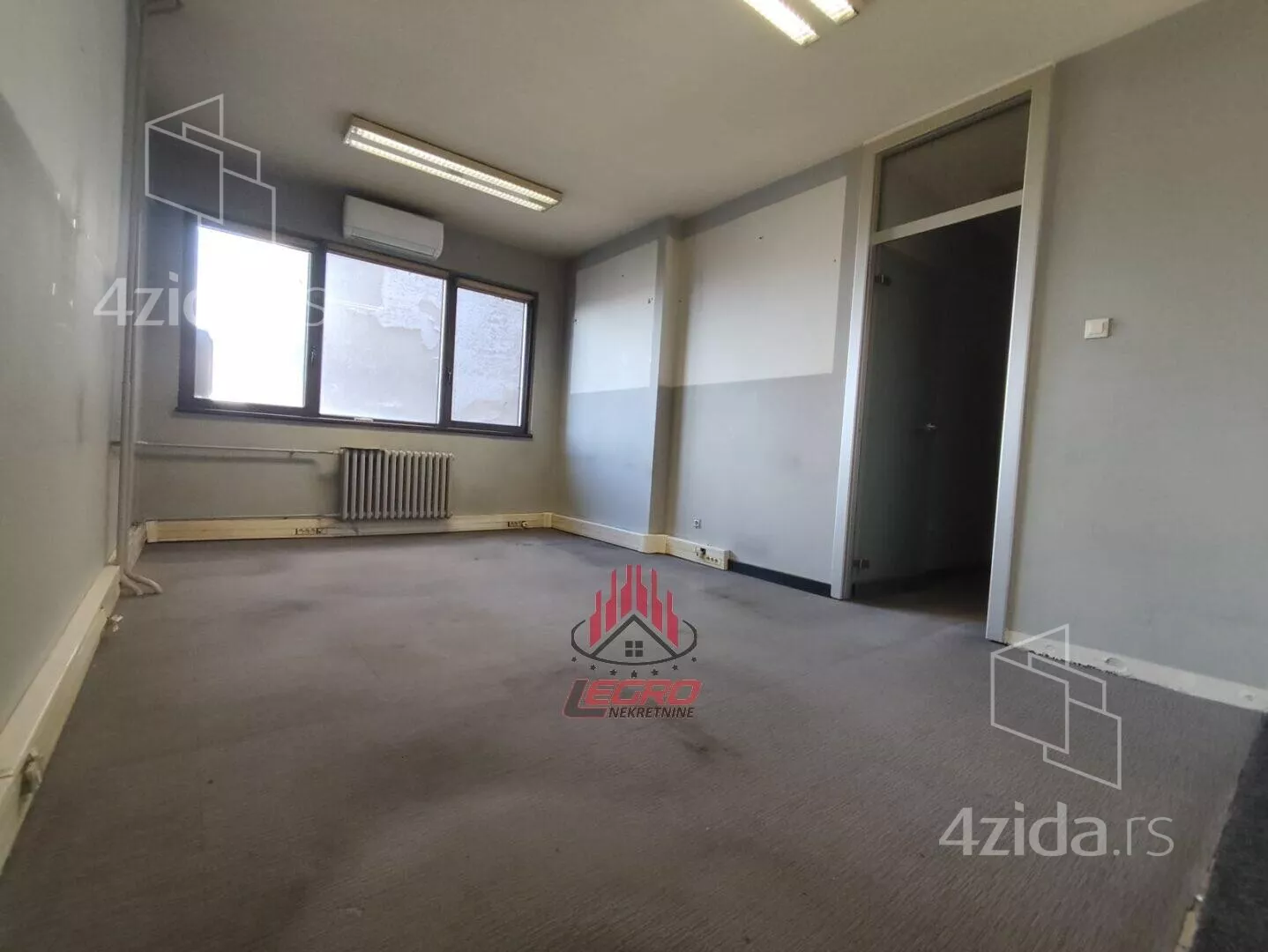 Četvoroiposoban stan | 4zida