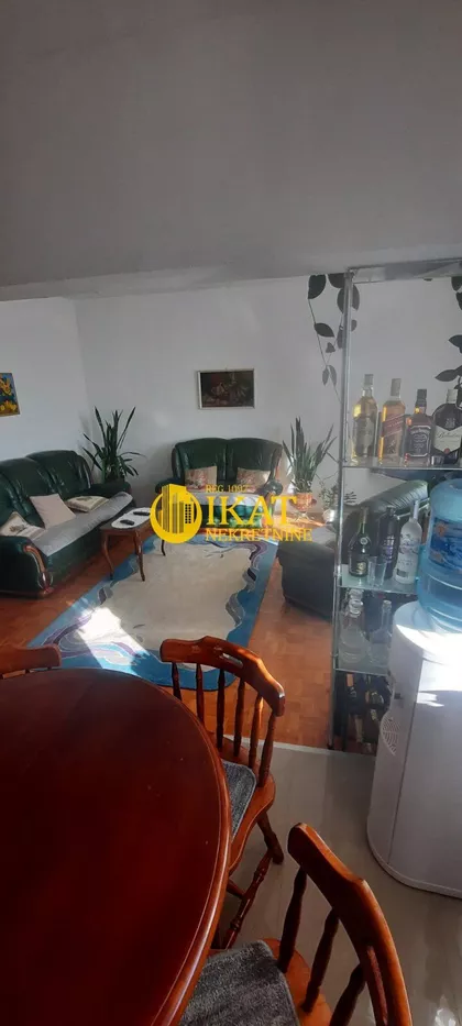 Zmaj Jovina | 4zida.rs