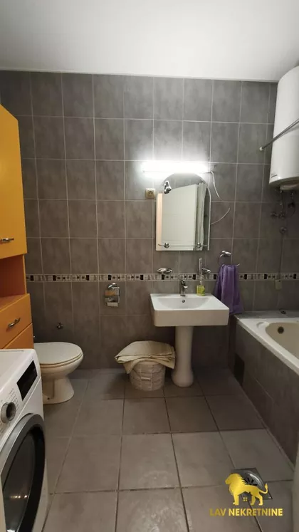 VOJVODE ŠUPLJIKCA | 4zida.rs