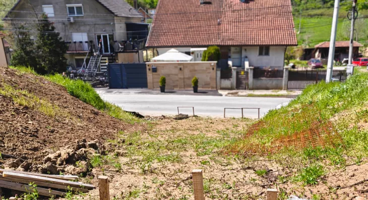 Građevinsko zemljište | 4zida