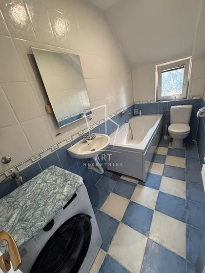 Petra Drapšina | 4zida.rs