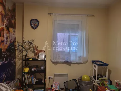 Živka Davidovića 72 | 4zida.rs