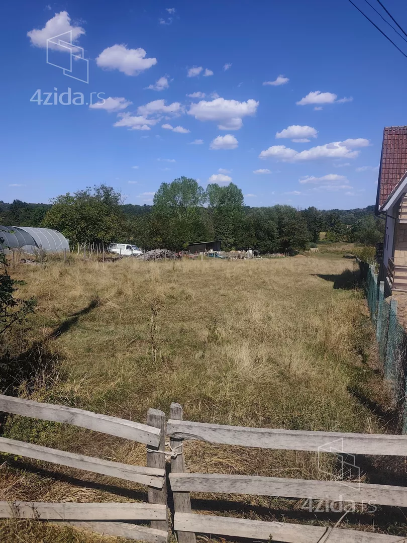 Građevinsko zemljište | 4zida