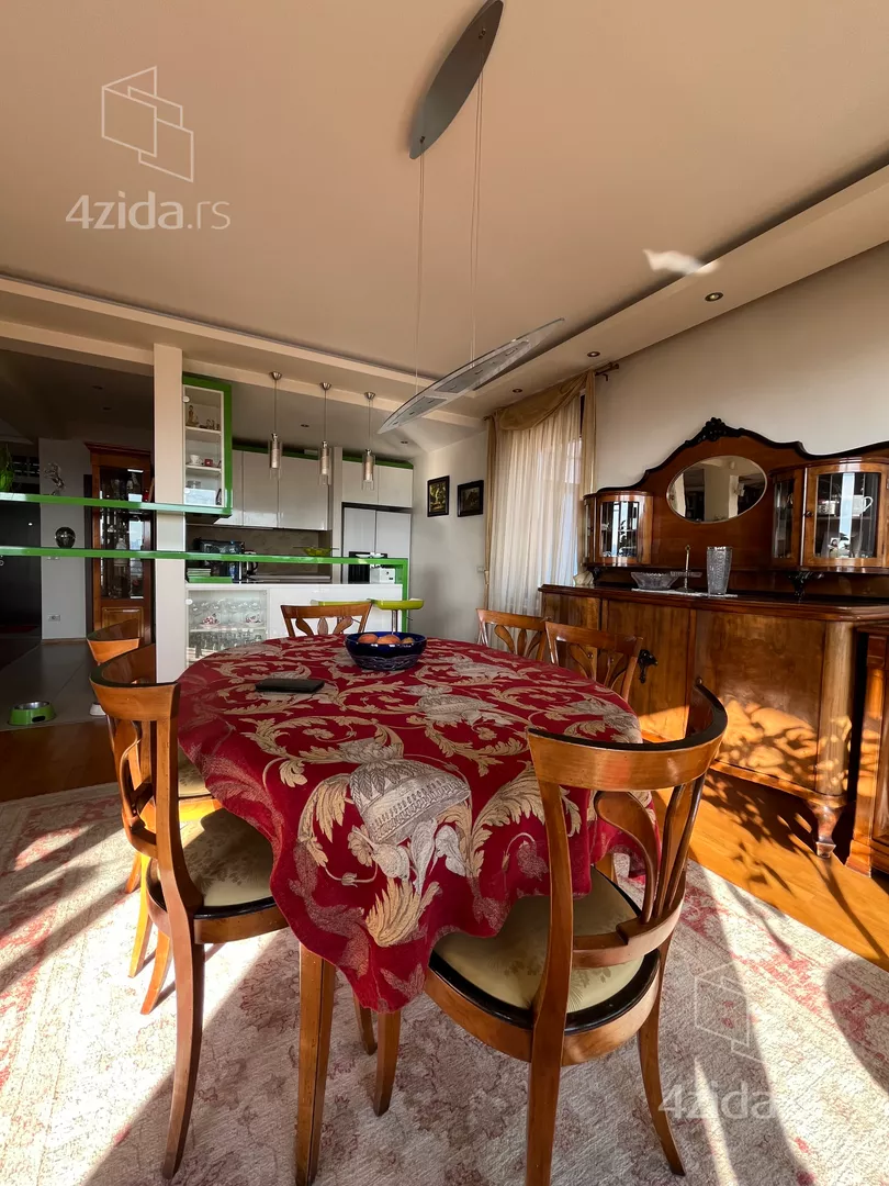 Četvorosoban stan | 4zida