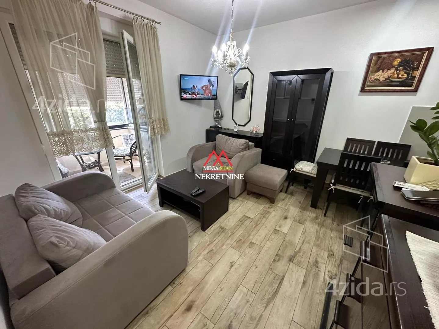 Jednoiposoban stan | 4zida