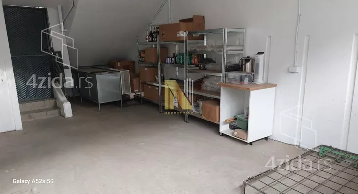 Poslovni prostor | 4zida