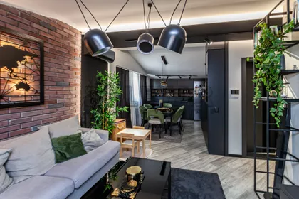 Ivana Milutinovića | 4zida.rs