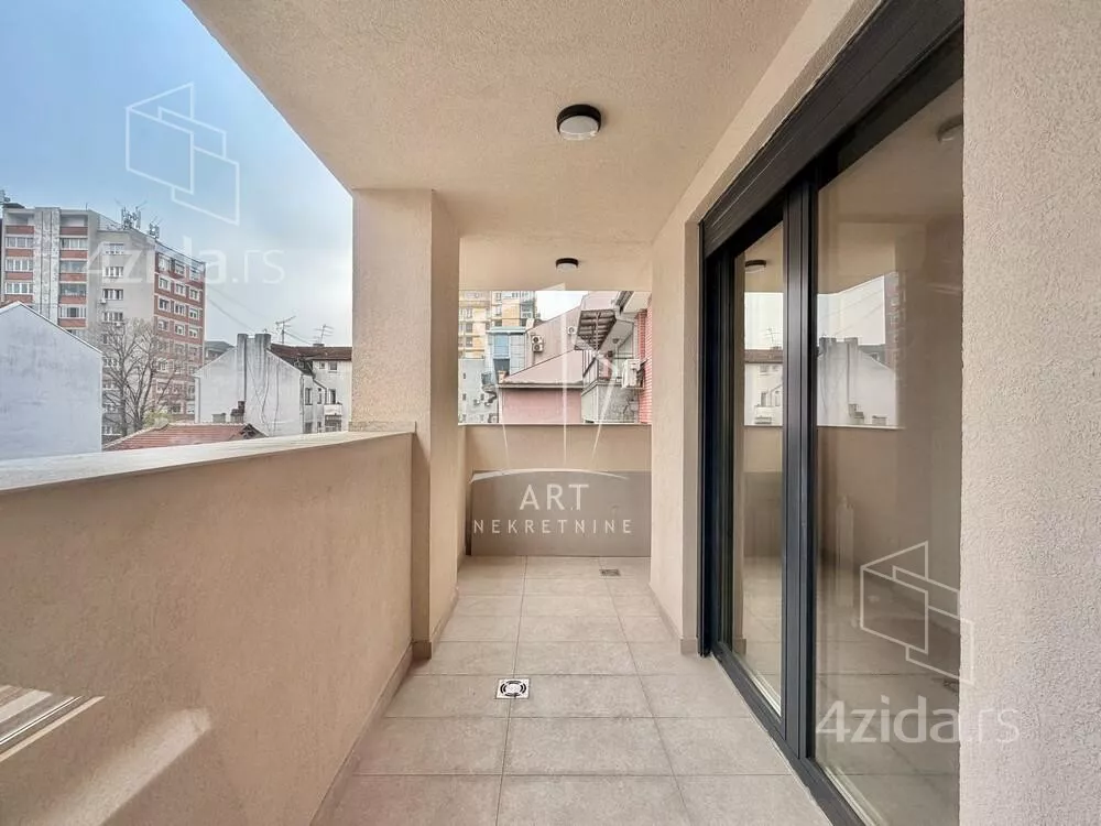 Petosoban stan | 4zida