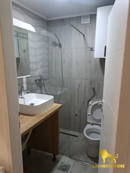 BULEVAR CARA LAZARA | 4zida.rs