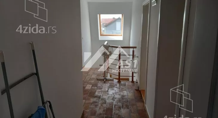 4-etažna kuća | 4zida