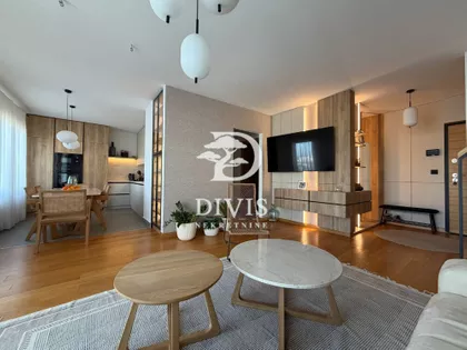 Cara Dušana | 4zida.rs