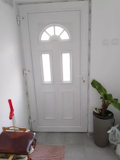 Gimnazijska | 4zida.rs