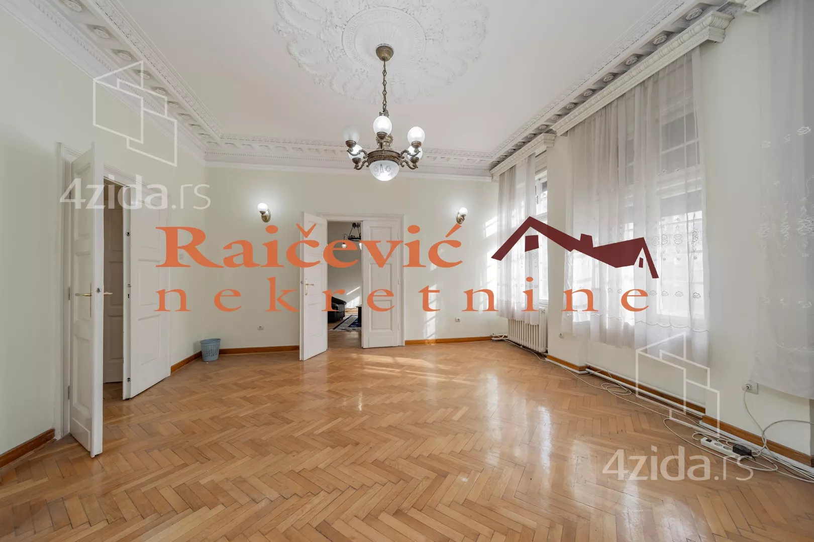 Šestosoban stan | 4zida