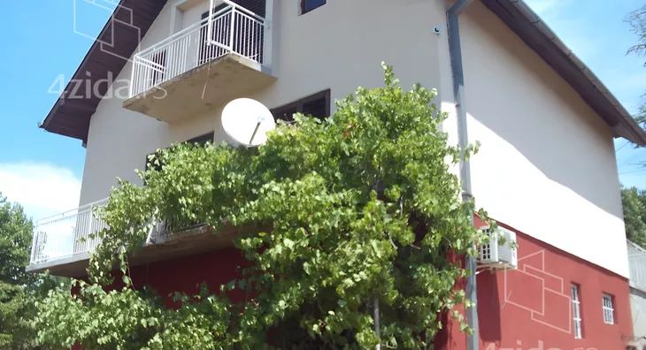 3-etažna kuća | 4zida