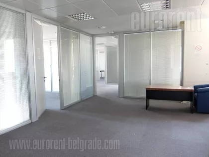 TRG REPUBLIKE | 4zida.rs