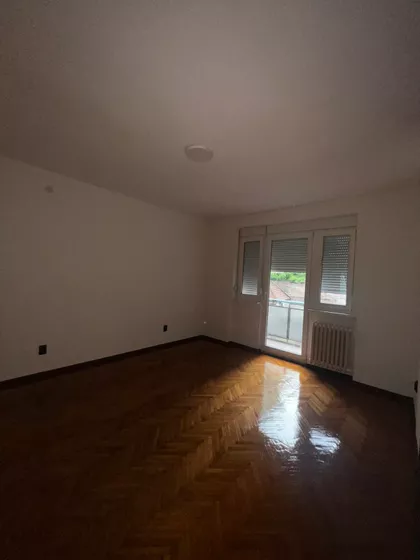Cara Dušana | 4zida.rs