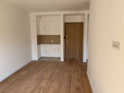 Žike Valjarevića 37 | 4zida.rs