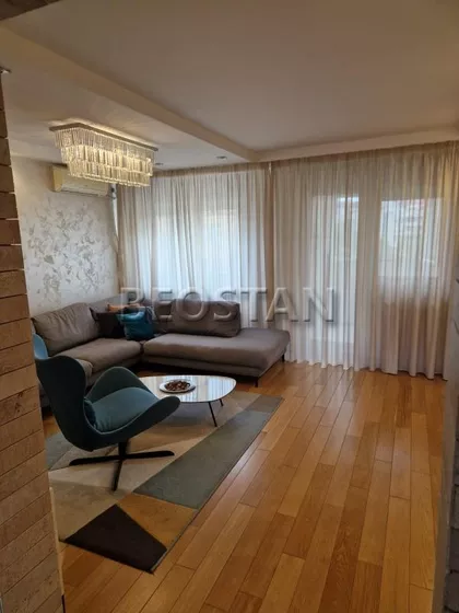 Magelanova | 4zida.rs